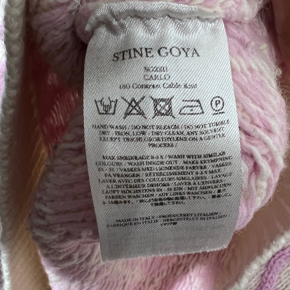 STINE GOYA sweater in Pink and white size medium - Picture 14 of 16